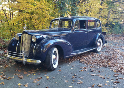 1938 V12 Limo Packard - front side