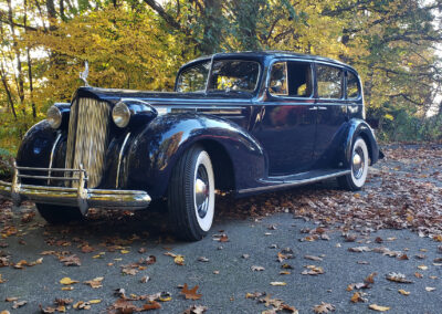 1938 V12 Limo Packard - front side